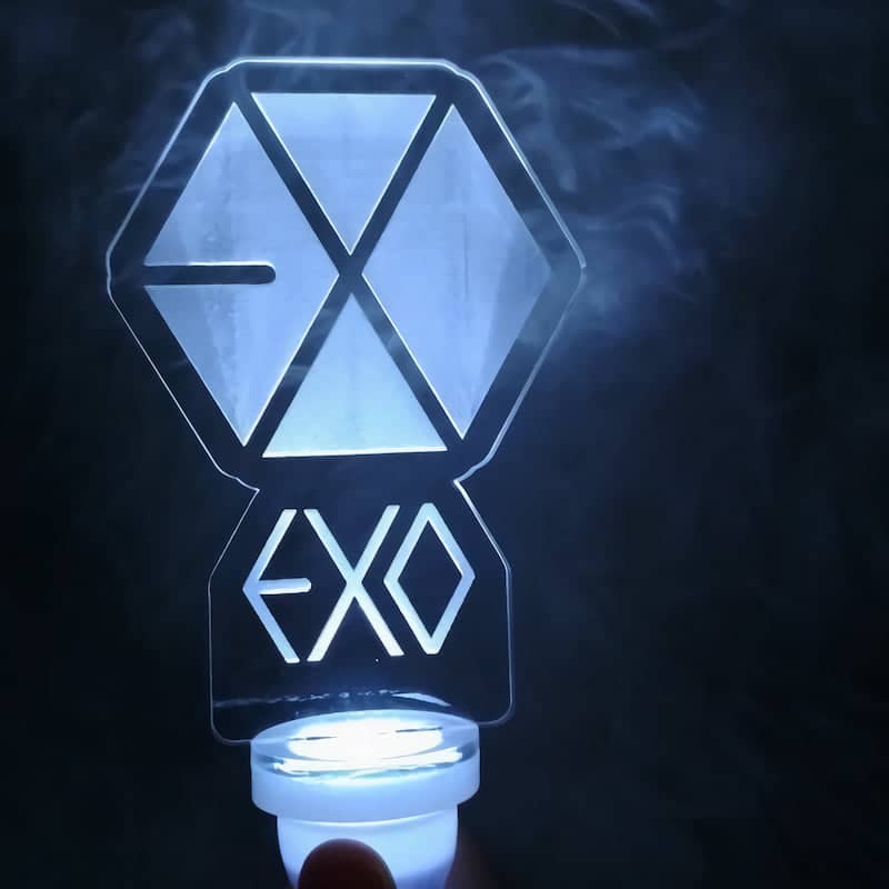 แท่งไฟ EXO