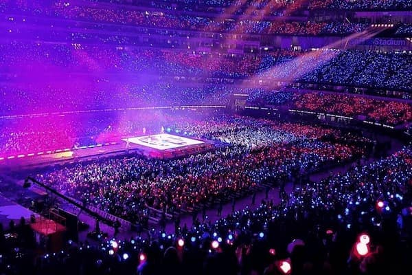 ป้ายไฟคอนเสิร์ต ป้ายไฟคอนเสิร์ต